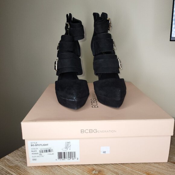 BCBG Generation Black Suede Pointy Strappy High Heels with Gold Buckles Size 8 - Picture 5 of 10